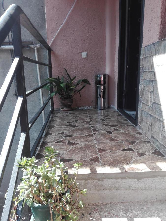 Family Apartament Tbilisi Exterior foto
